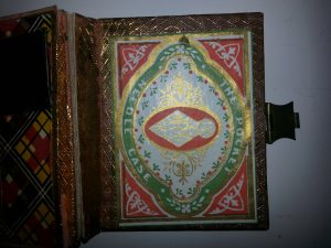Open Vinatge Needle Case