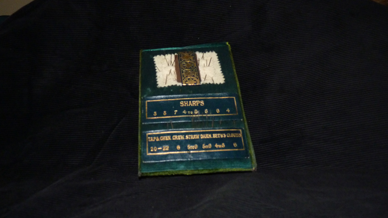 Emerald Antique Velvet Needle Case