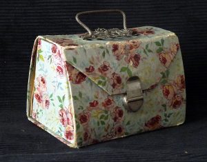 ClosedClosed - Victorian Needle Case