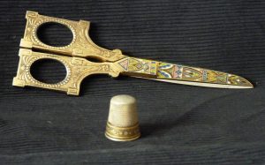 Scissors & Thimble