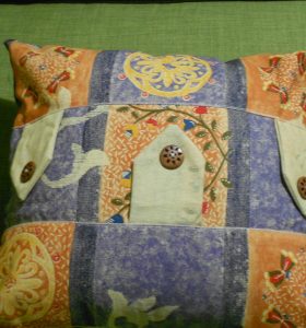 Three Tab Cushion